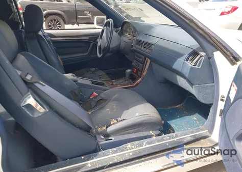 1997 Mercedes-Benz Sl 320 z USA, uszkodzony, nr VIN WDBFA63F7VF145257